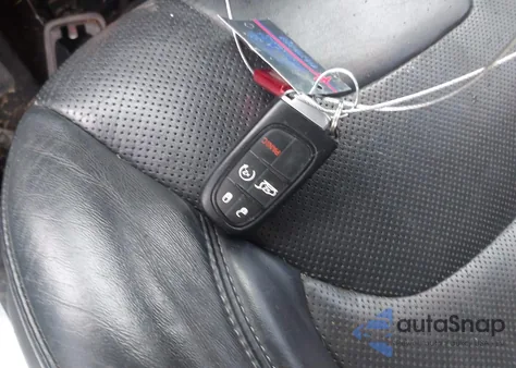 2019 Jeep Cherokee High Altitude 4X4 from USA, damaged, VIN 1C4PJMDX9KD389713